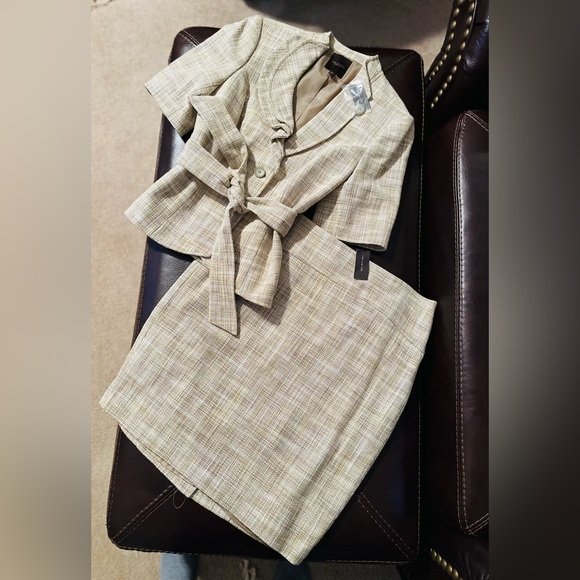 The Limited Dresses & Skirts - The Limited Skirt Set